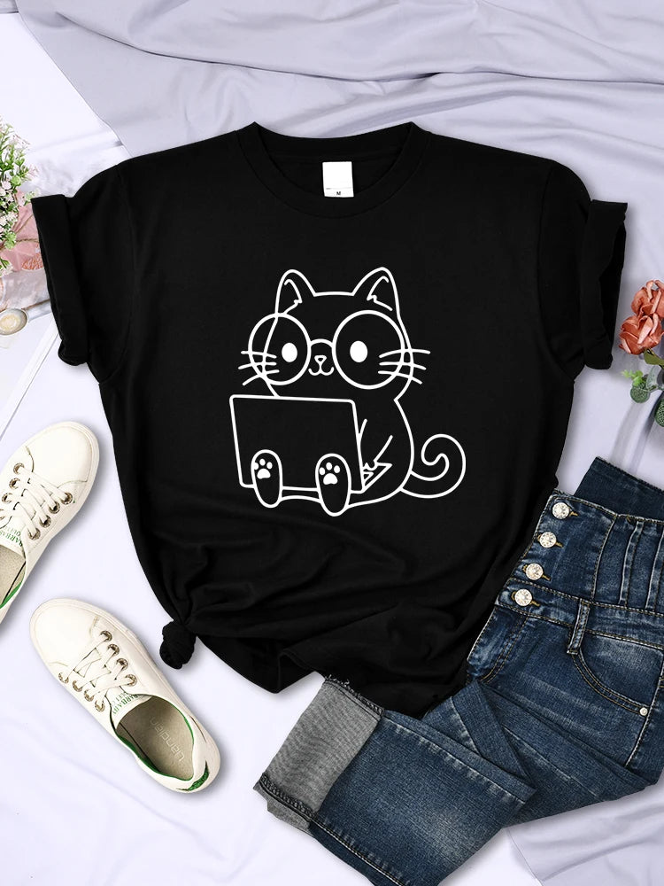 Cat Study T-Shirt