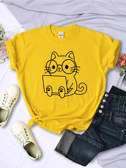 Cat Study T-Shirt