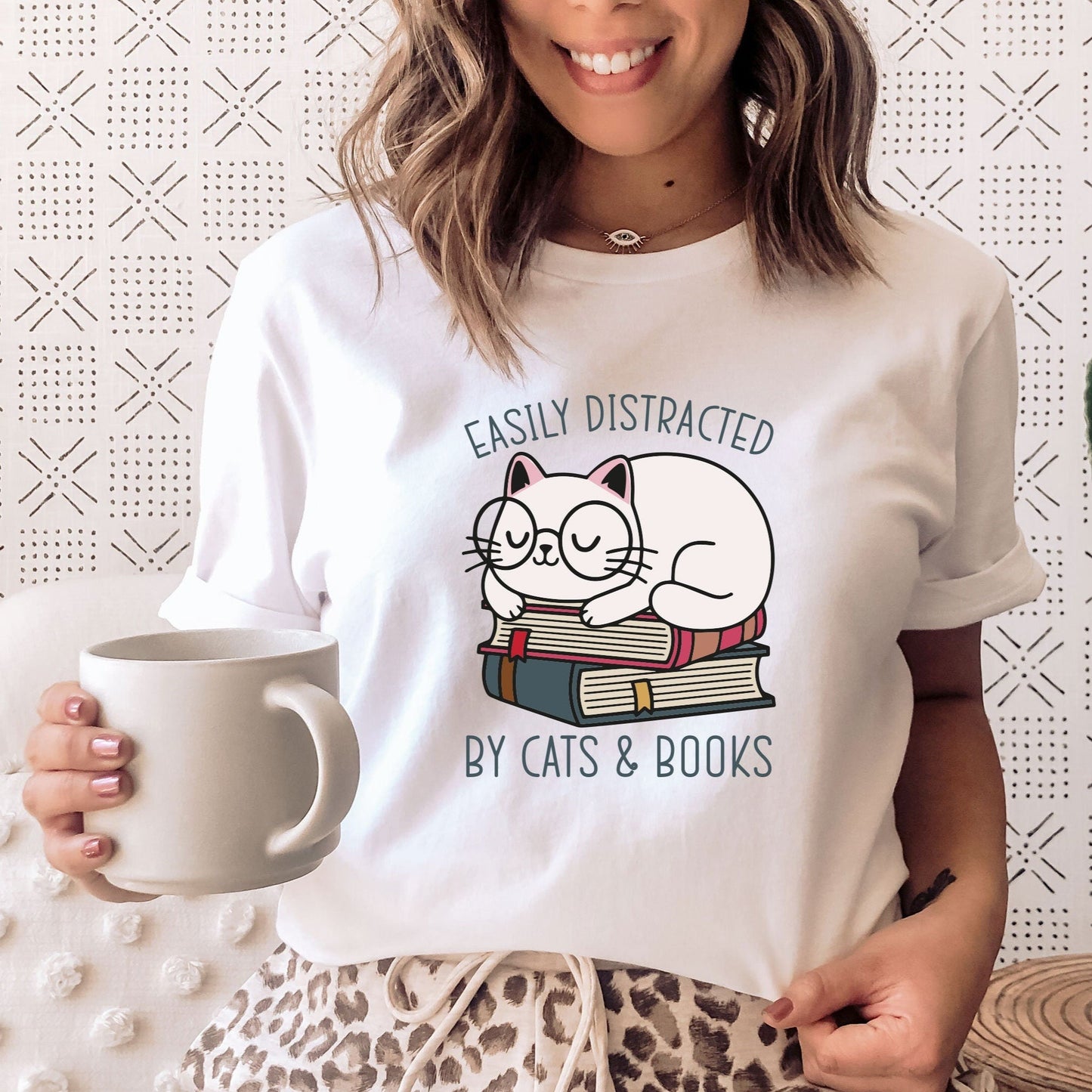 Cat's & Books Tee